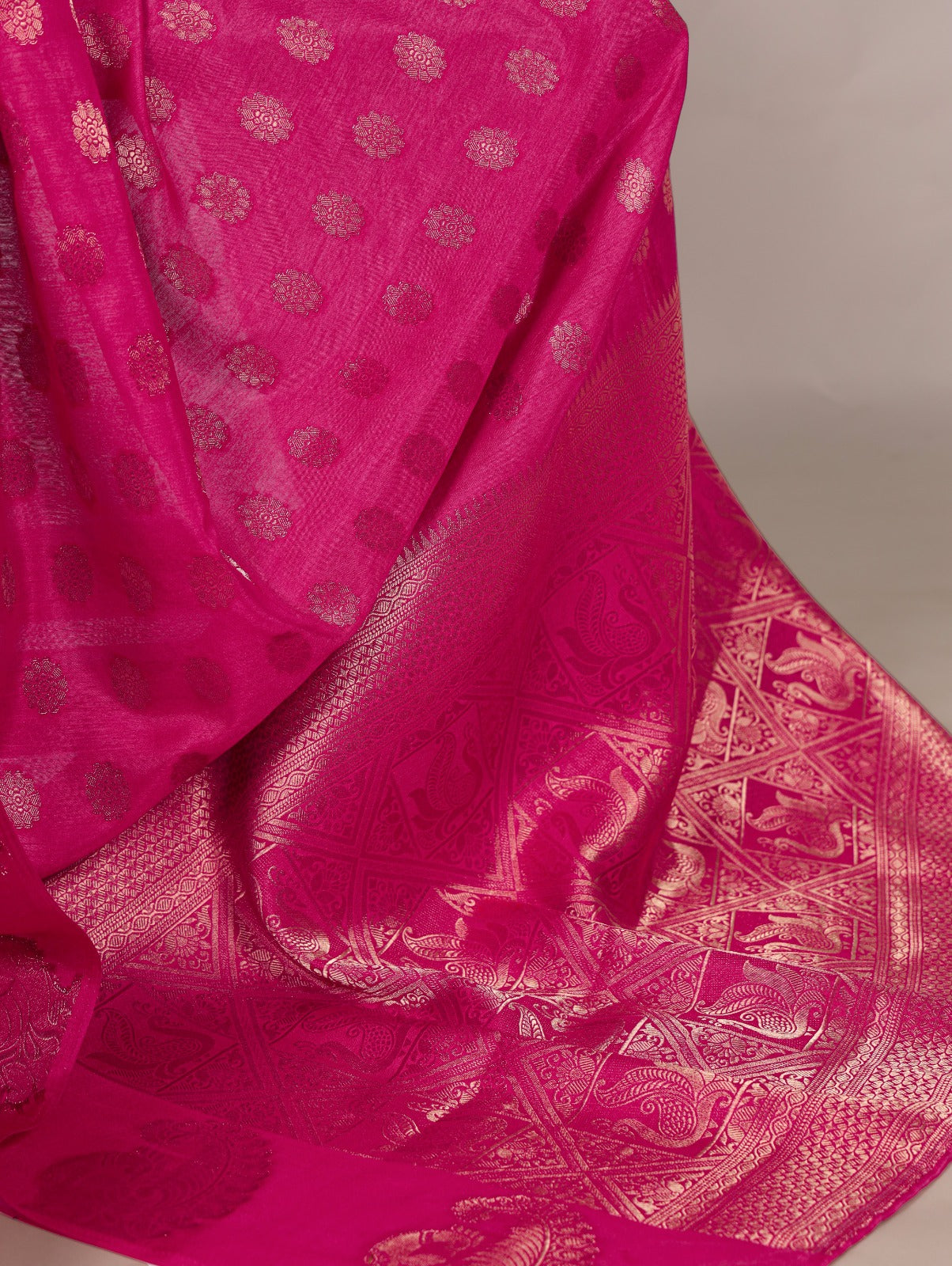 Latest Trendy Sarees 809 - Pink