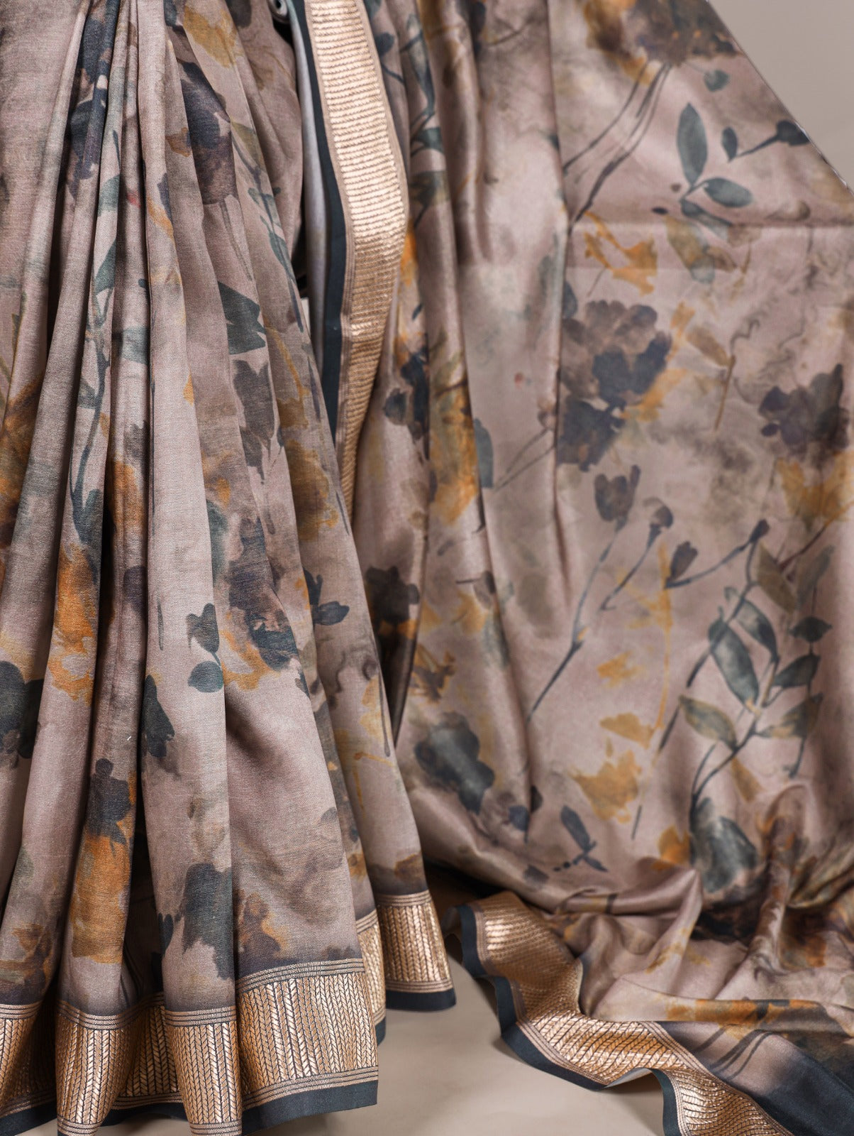 Latest Trendy Floral Sarees 1209 - Biege
