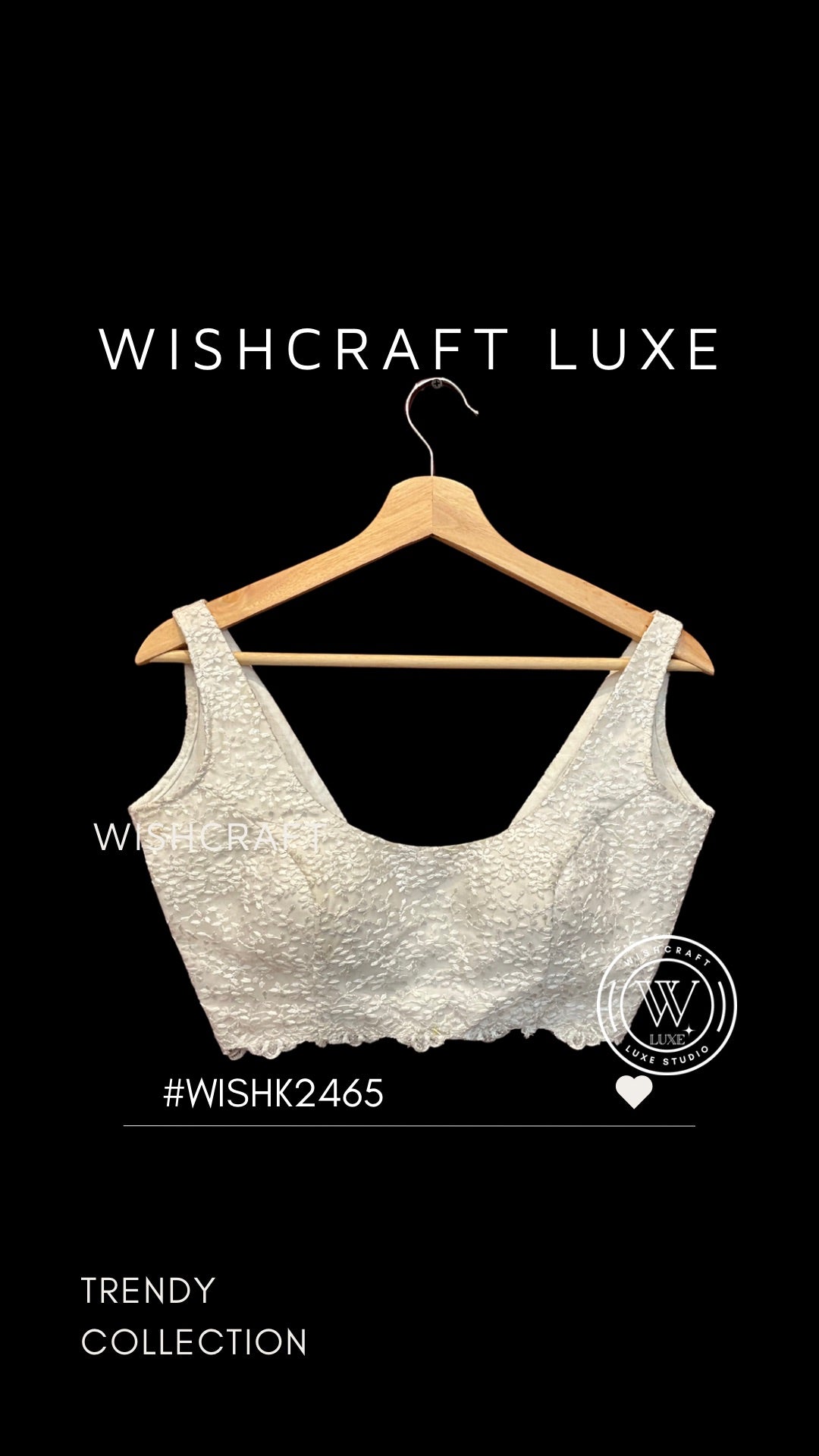 trendy sleeveless croptop
