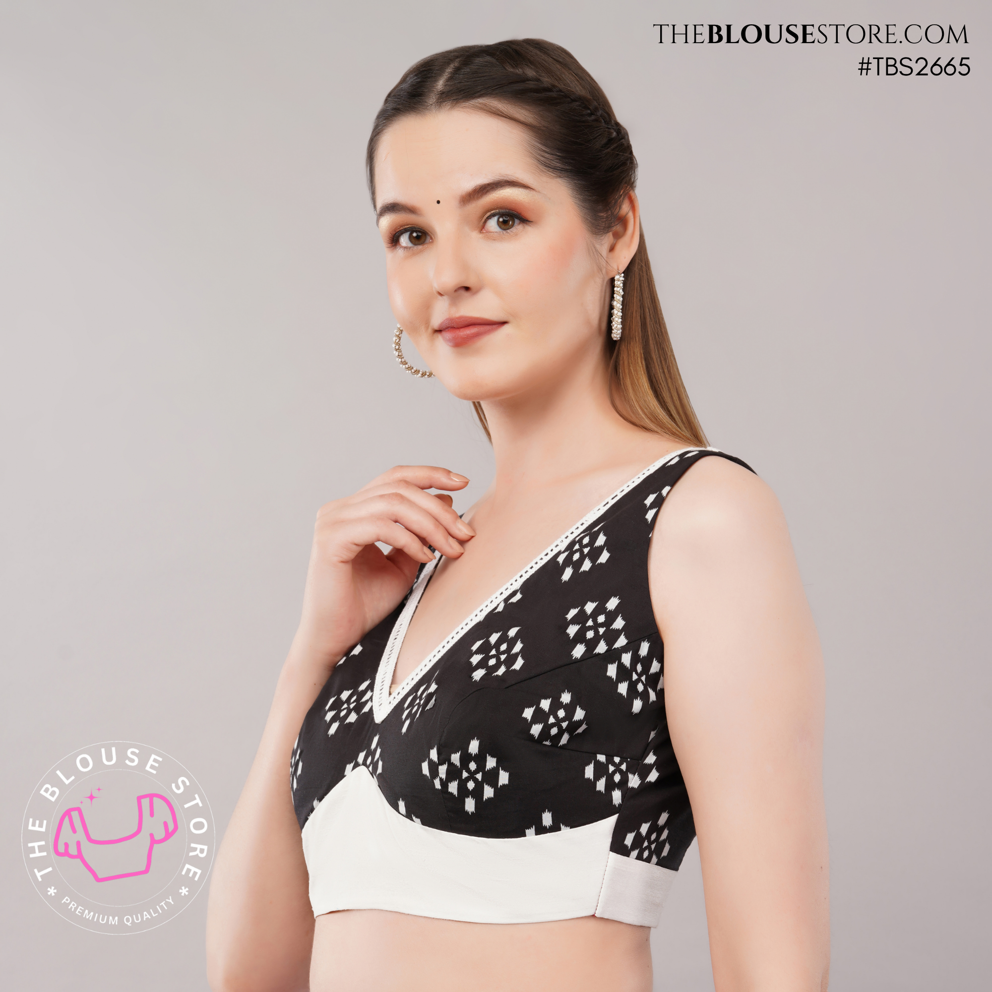 Black & White Printed Cotton V-Neck Blouse | Sleeveless Designer Saree Blouse | TBS2665
